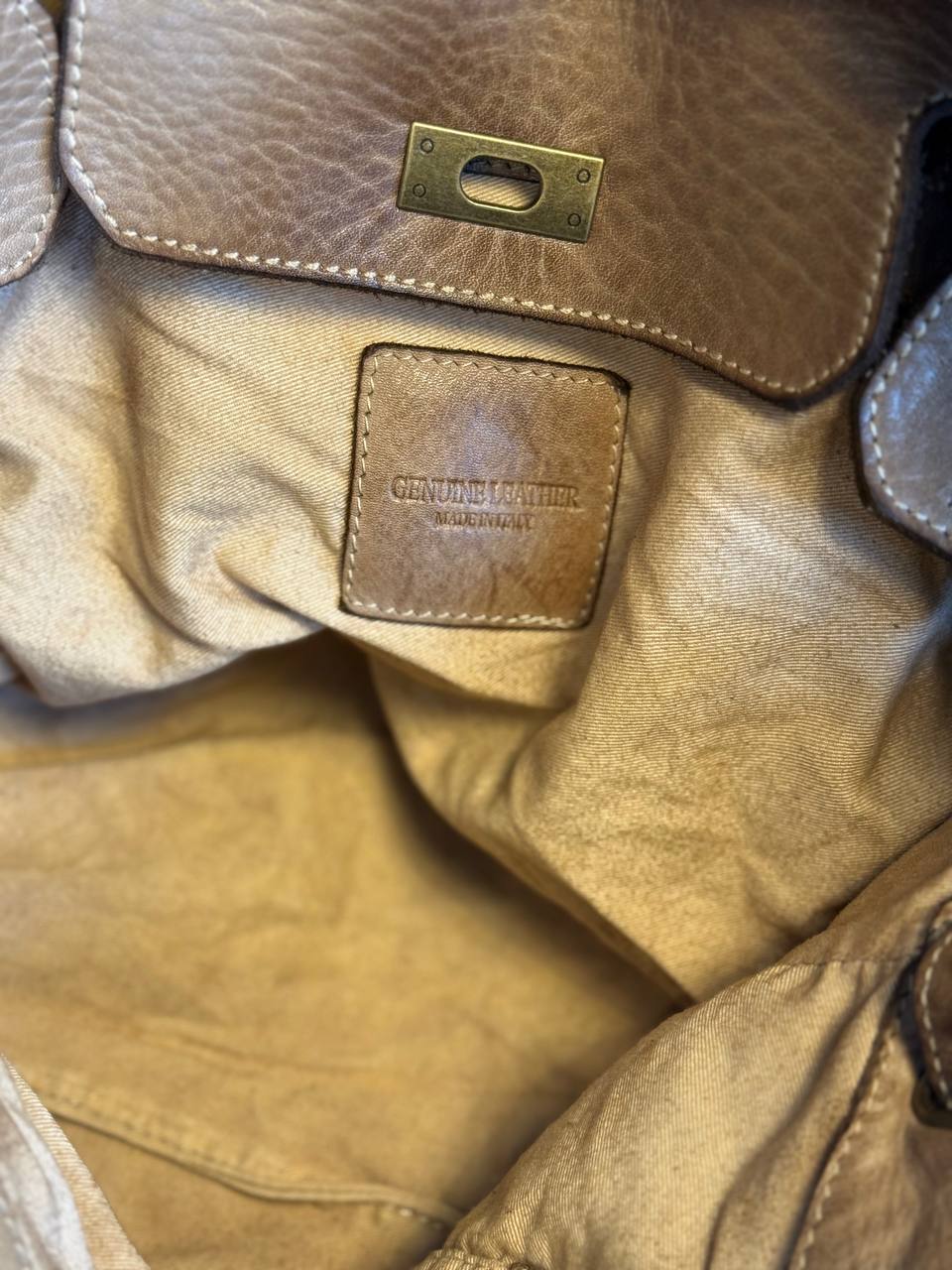 Walnuts washed leather bag with handmade finished color