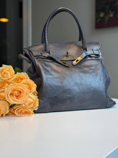 Anthracite washed leather bag with handmade finished color