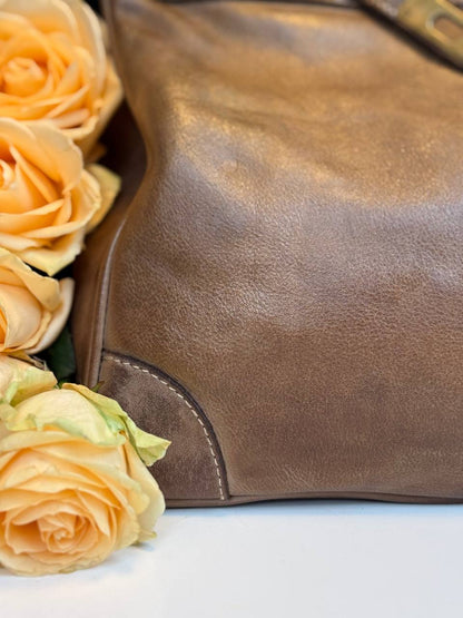 Walnuts washed leather bag with handmade finished color