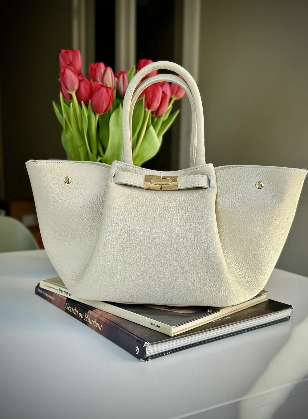 Beige grained leather bag
