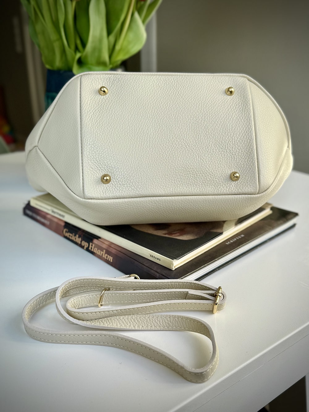 Beige grained leather bag